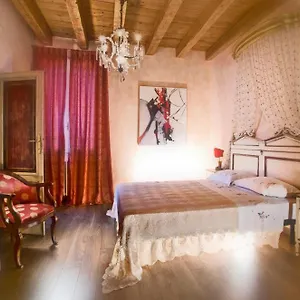 Antica Dimora Conti Custoza Bed & Breakfast
